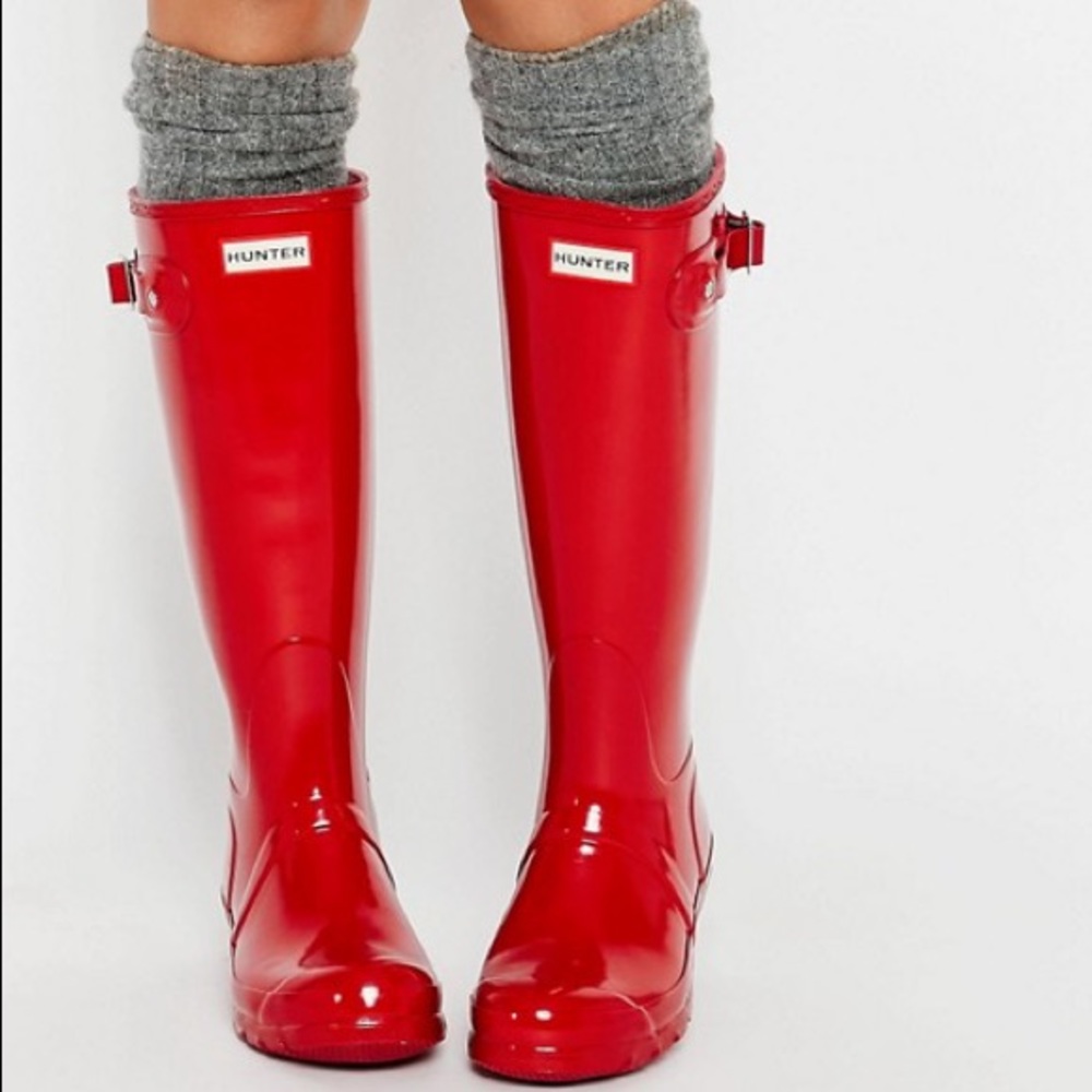 Hunter Tall Glossy Red Rain Boot and boot socks